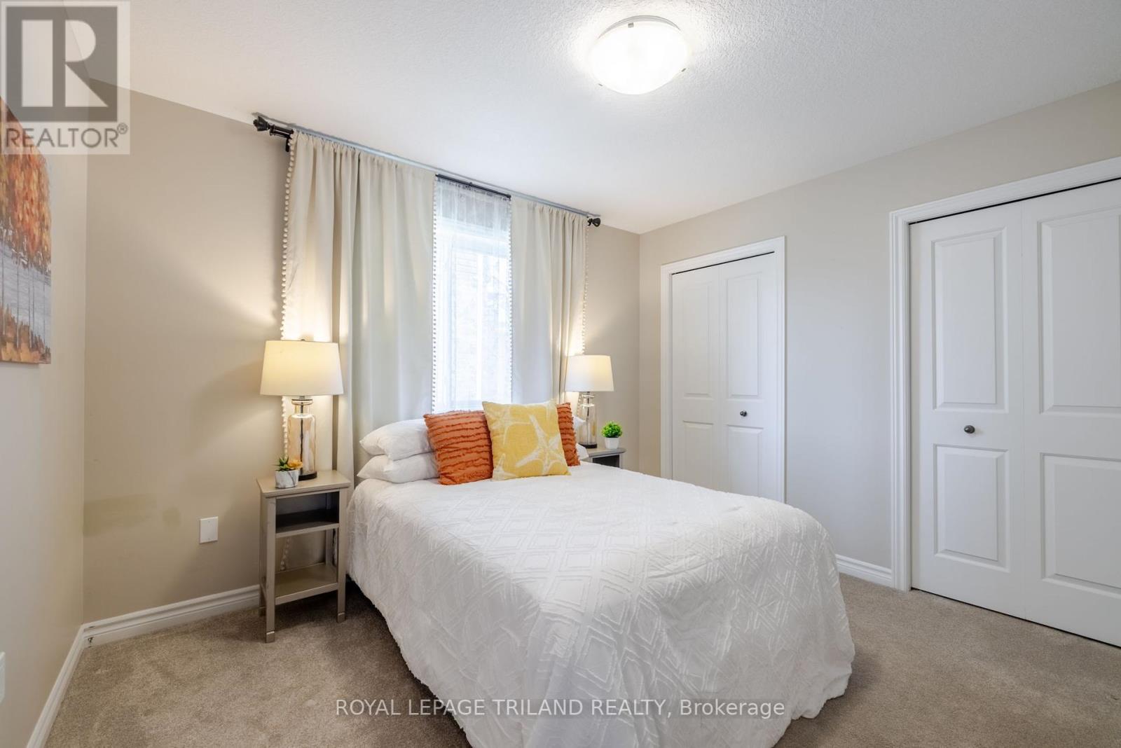 15 Shawns Trail, Thames Centre, Ontario  N0M 2P0 - Photo 16 - X12138542