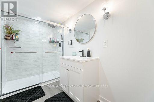 51 Prosser Crescent, Georgina, Ontario  L0E 1R0 - Photo 33 - N12138316