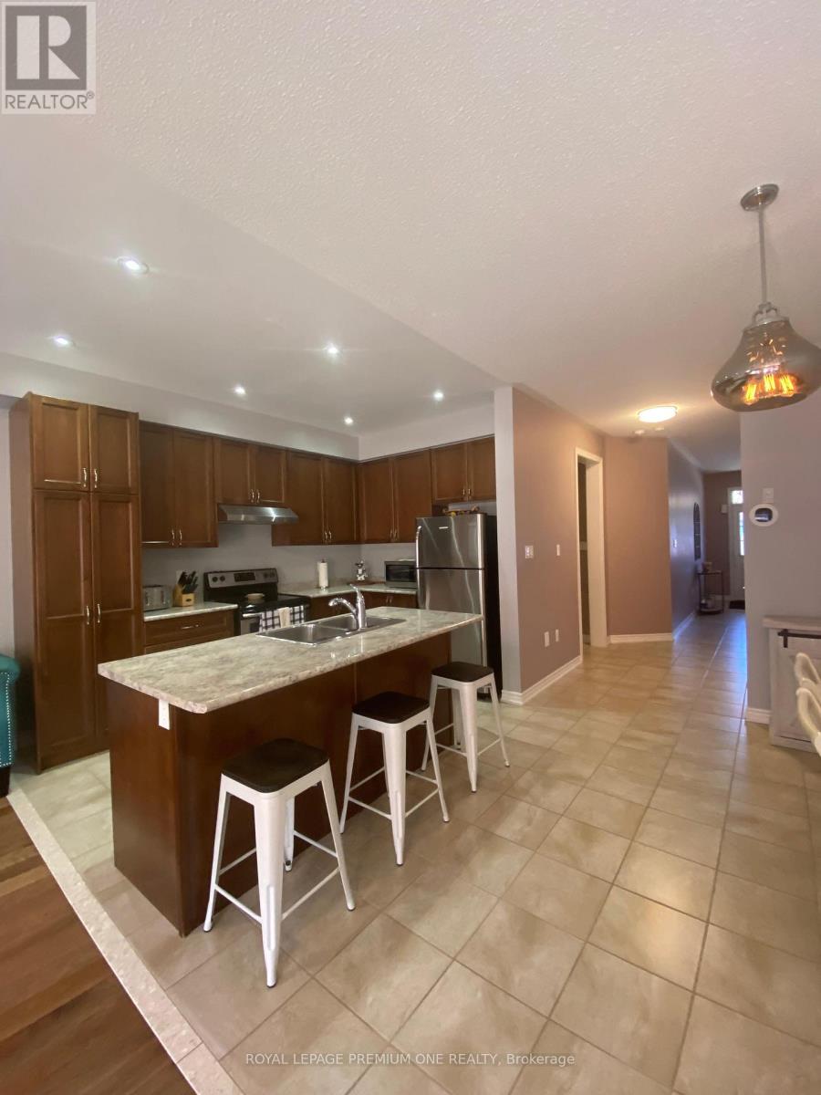 51 Prosser Crescent, Georgina, Ontario  L0E 1R0 - Photo 5 - N12138316