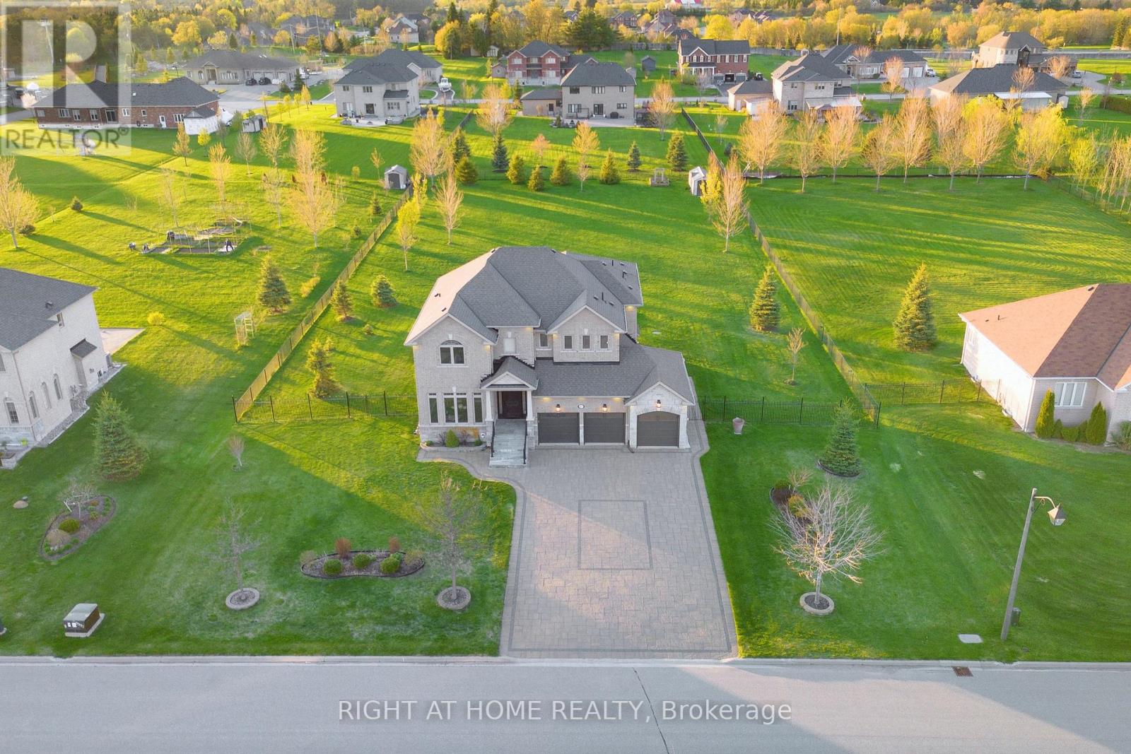 40 Stonesthrow Crescent, Uxbridge, Ontario  L0C 1A0 - Photo 44 - N12138339