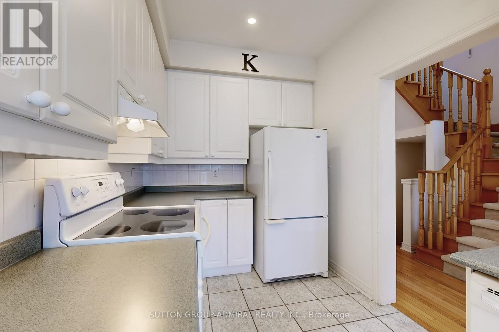 11 Mosswood Road, Vaughan, Ontario  L4J 9C6 - Photo 10 - N12138390