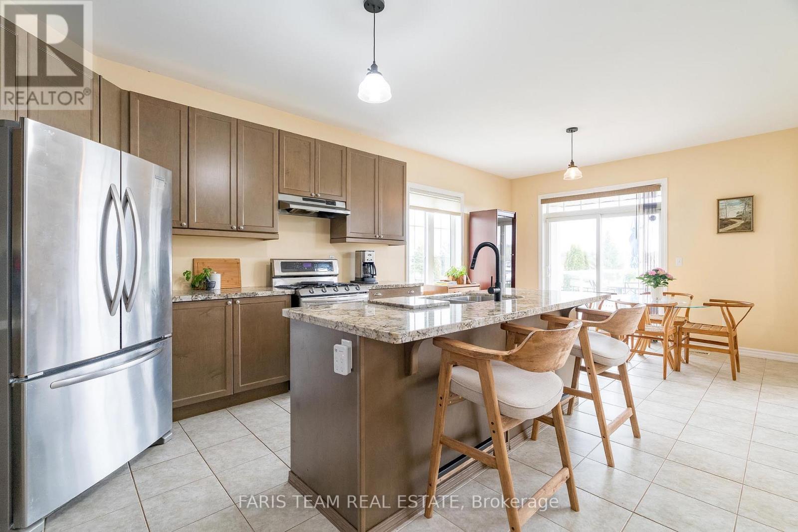 Property at 481 BAYPORT BOULEVARD image 5