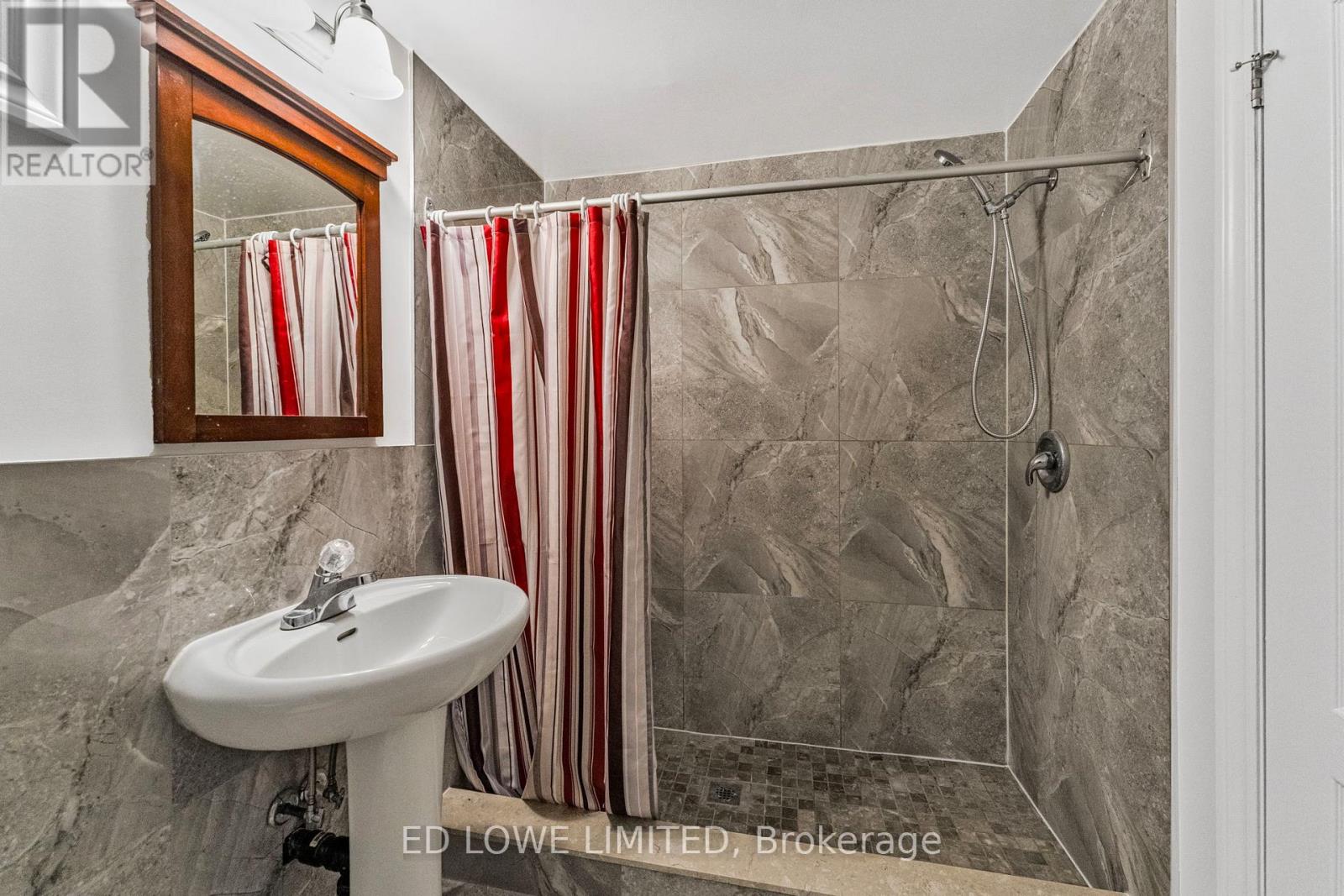 6 Argyle Road, Barrie, Ontario  L4N 6P9 - Photo 29 - S12138335