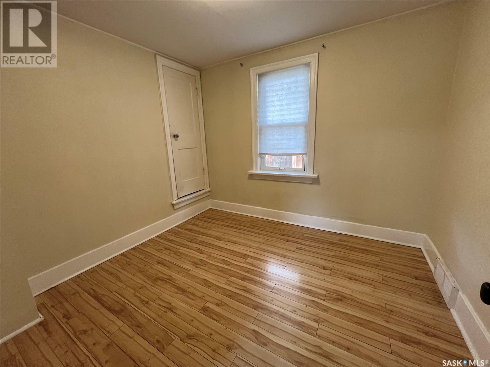 1706 Victoria Avenue, Saskatoon, Saskatchewan  S7H 1Z7 - Photo 10 - SK005307