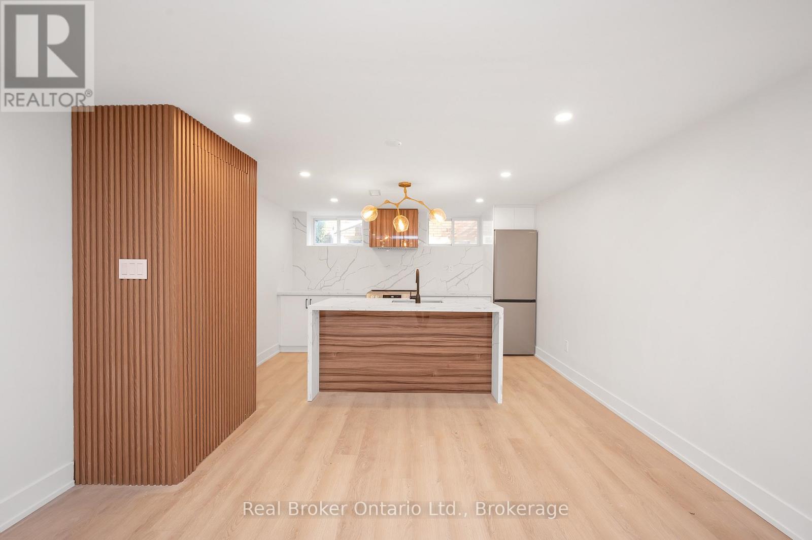 Lower Level - 39 Westminster Avenue, Hamilton, Ontario  L9C 4L8 - Photo 7 - X12138534