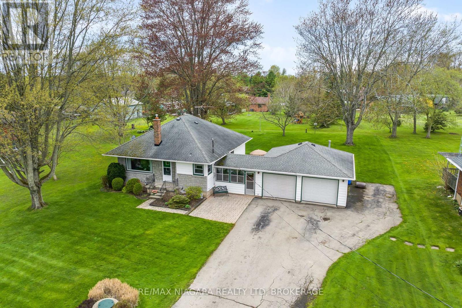 11692 Burnaby Road, Wainfleet, Ontario  L0S 1V0 - Photo 22 - X12138475