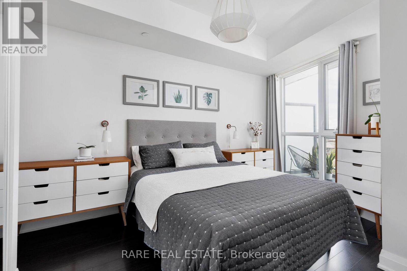 404 - 16 Mcadam Avenue, Toronto, Ontario  M6A 1S5 - Photo 8 - W12138162