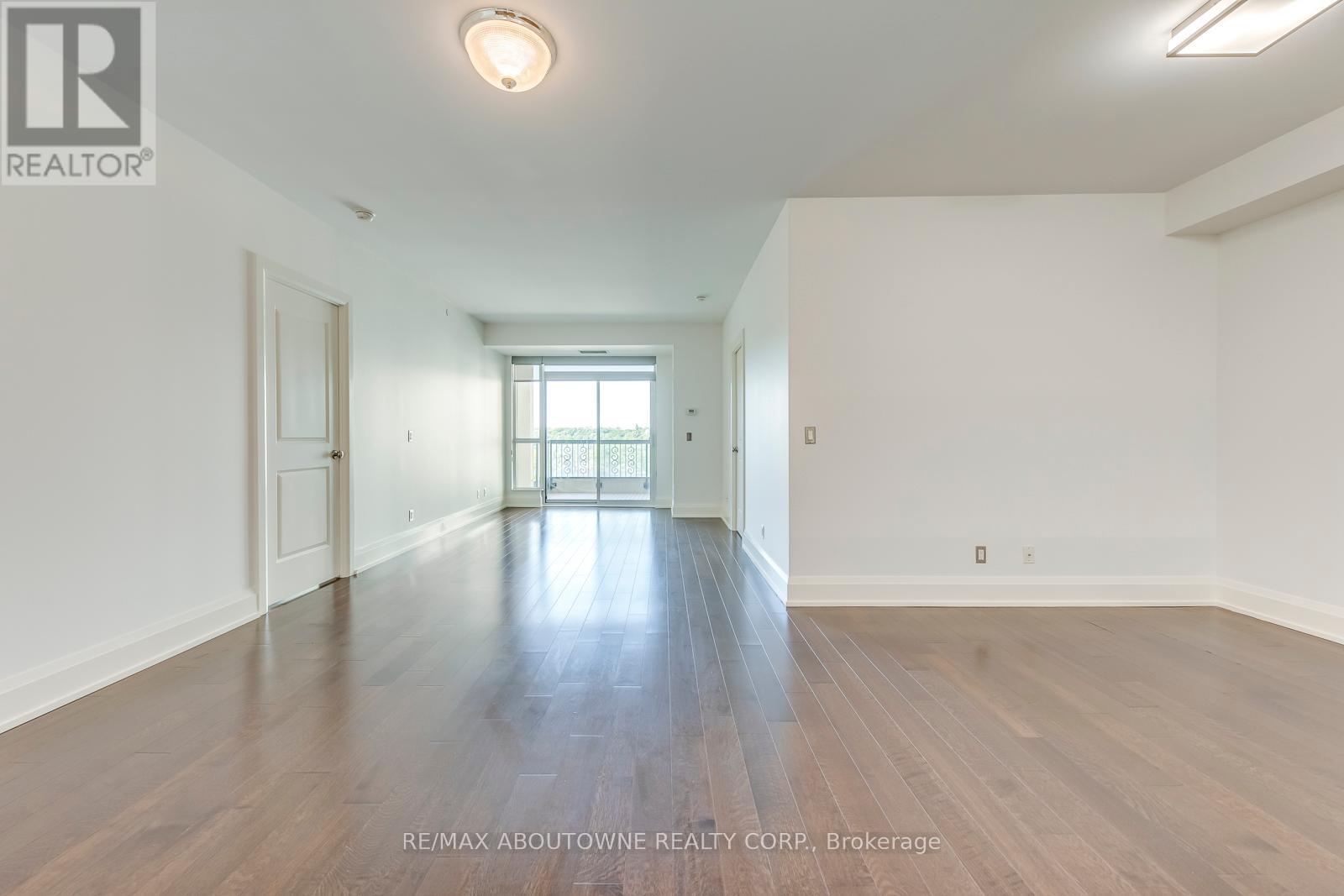 629 - 1 Old Mill Drive, Toronto, Ontario  M6S 0A1 - Photo 12 - W12138233