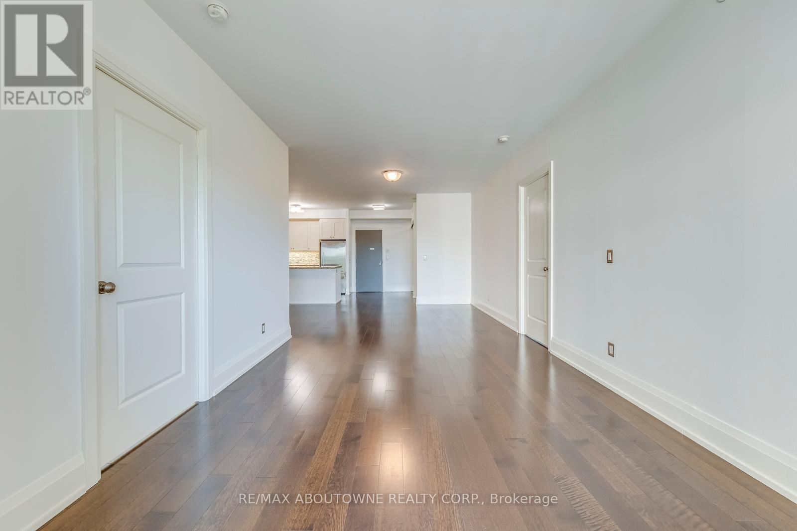629 - 1 Old Mill Drive, Toronto, Ontario  M6S 0A1 - Photo 16 - W12138233