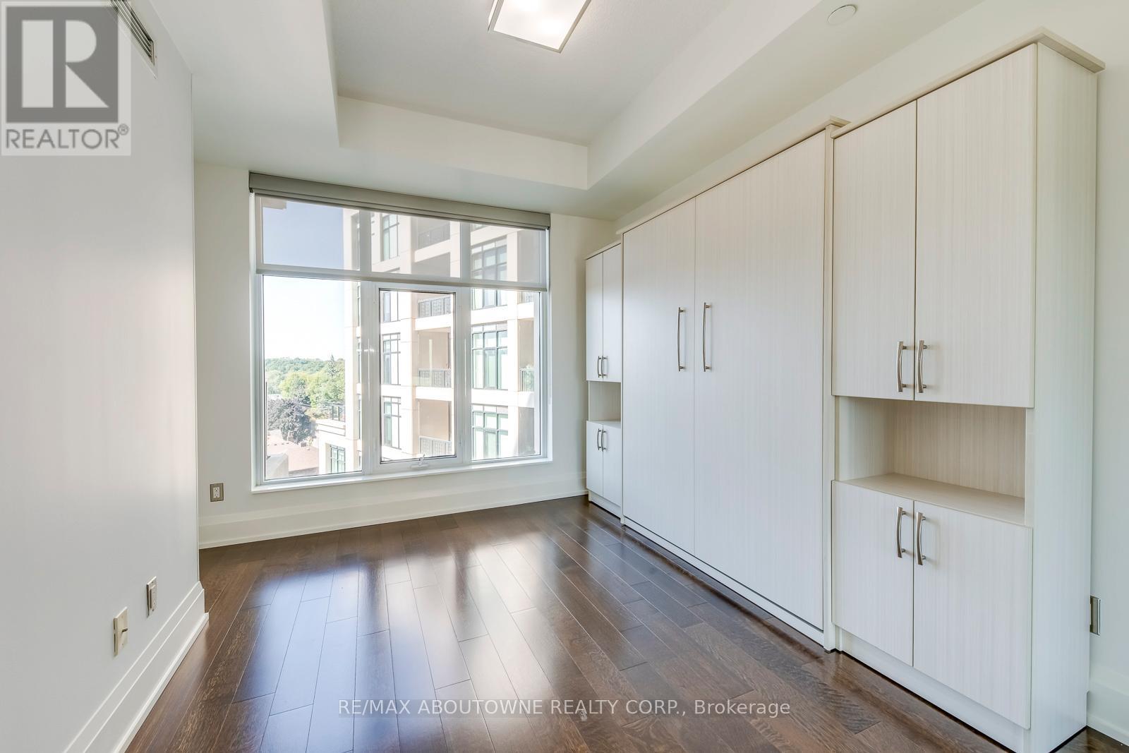 629 - 1 Old Mill Drive, Toronto, Ontario  M6S 0A1 - Photo 26 - W12138233