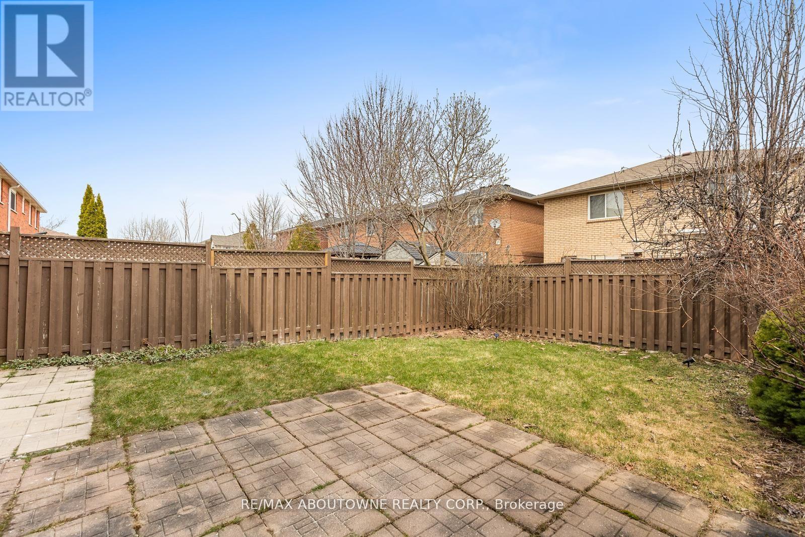 2149 Shorncliffe Boulevard, Oakville, Ontario  L6M 3W7 - Photo 24 - W12138279
