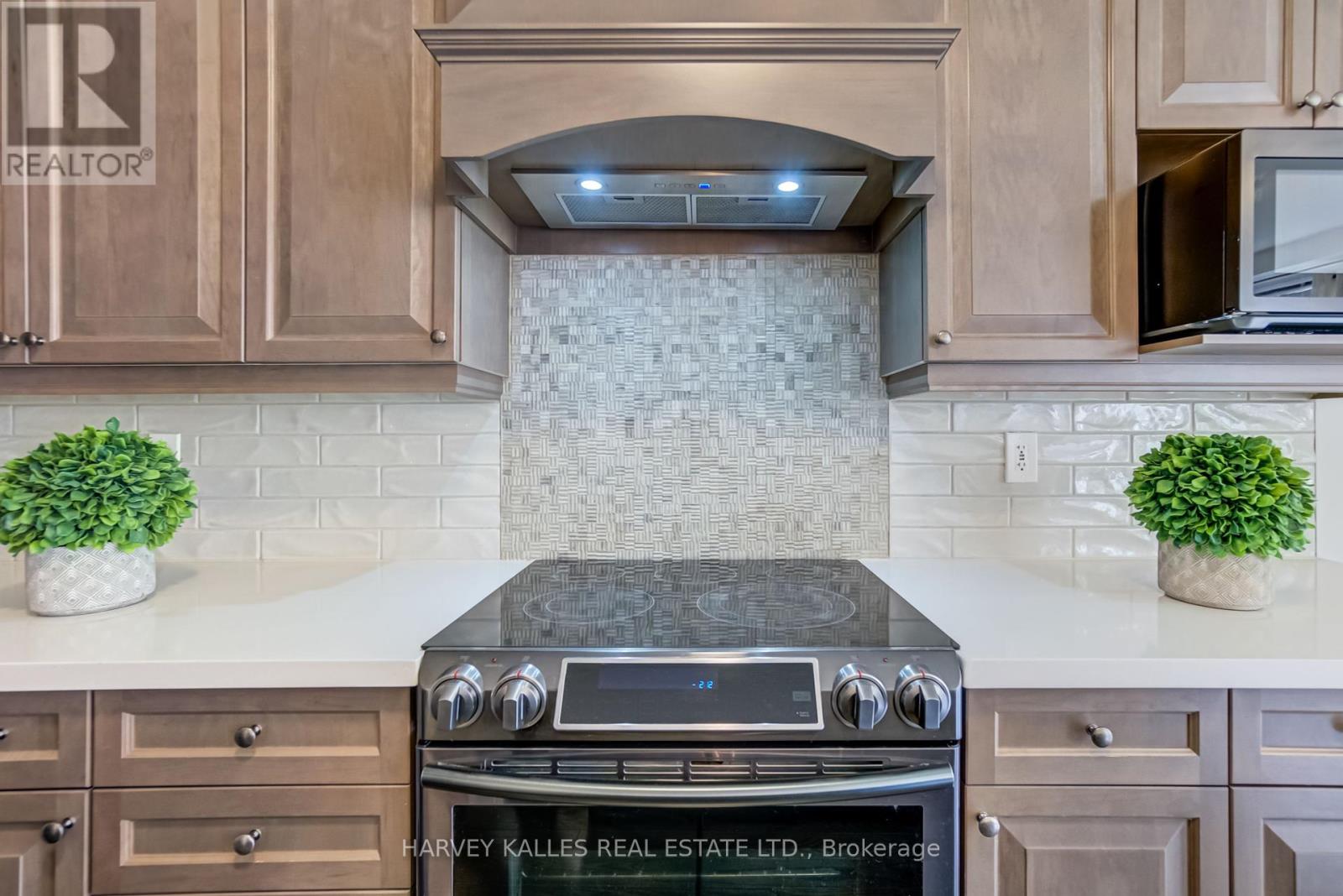 3096 Post Road, Oakville, Ontario  L6H 0V3 - Photo 12 - W12138370