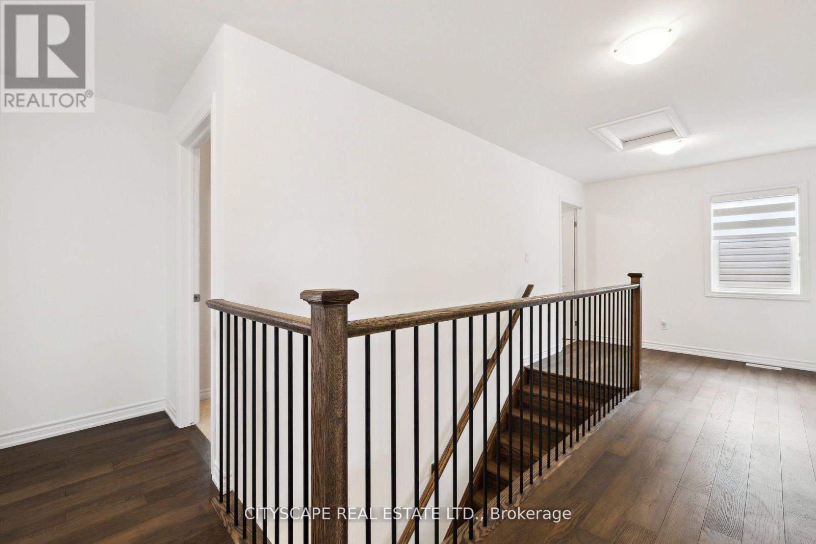 7884 Seabiscuit Drive, Niagara Falls, Ontario  L2H 3T9 - Photo 7 - X12138157