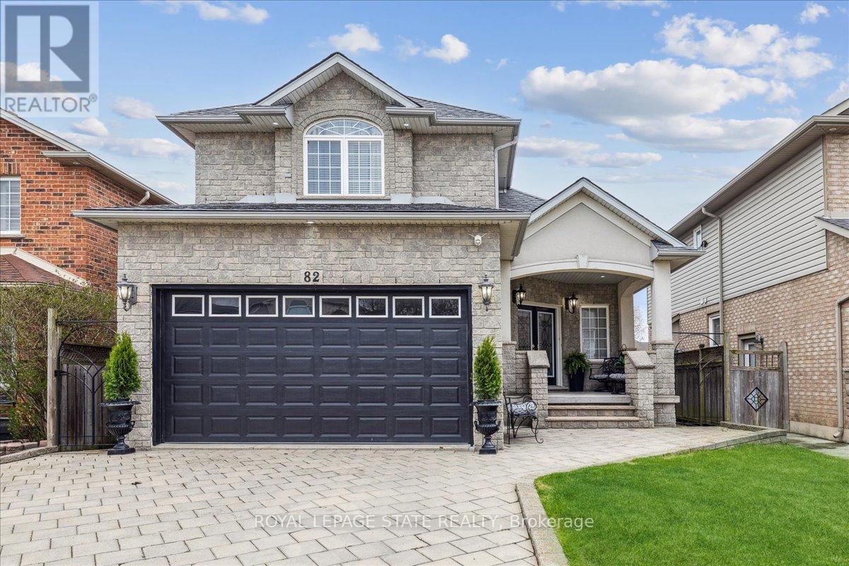 82 DULGAREN STREET, Hamilton, Ontario