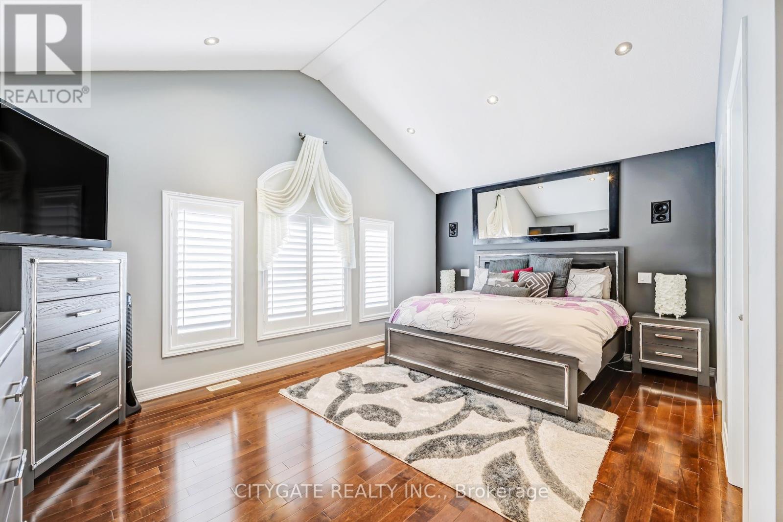 24 Simpson Avenue, Hamilton, Ontario  L0R 1P0 - Photo 22 - X12138194