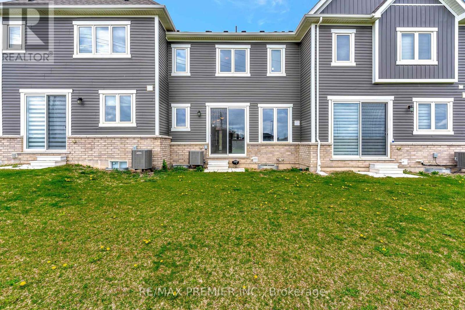 4 Saxony Street, Kitchener, Ontario  N2R 0S3 - Photo 23 - X12138203