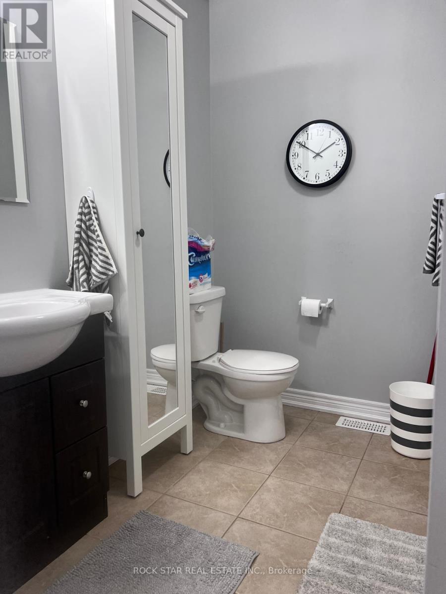 36a Kent Street, St. Catharines, Ontario  L2S 1H2 - Photo 11 - X12138206