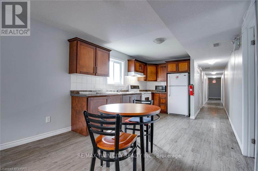 3 - 151 Bridgeport Road E, Waterloo, Ontario  N2J 2K3 - Photo 9 - X12138221