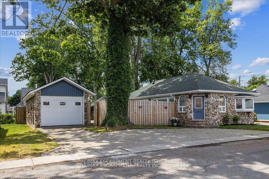 Property at 381 MAPLEWOOD AVENUE image 1