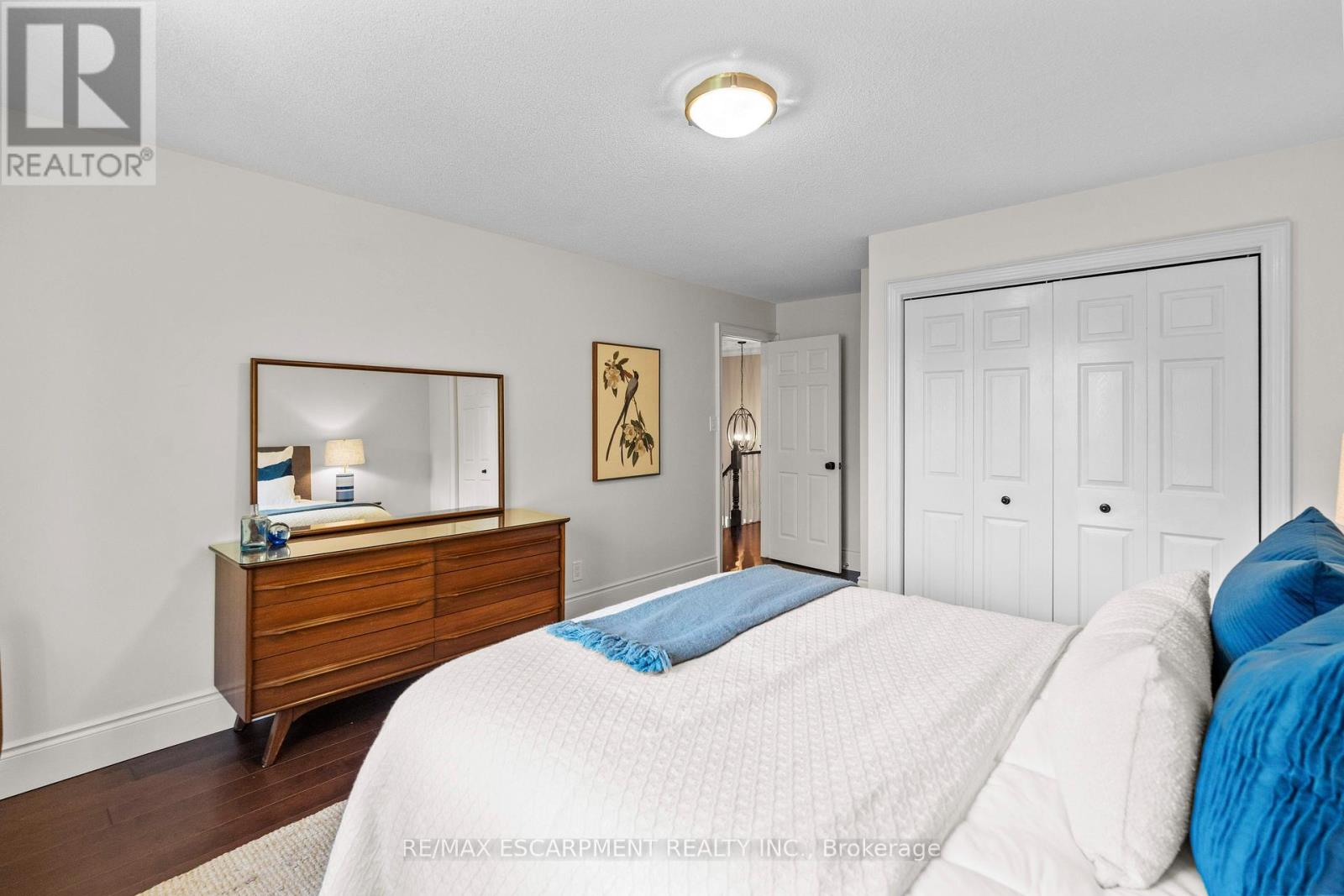 12 Elderberry Lane, Hamilton, Ontario  L0R 1H2 - Photo 32 - X12138391