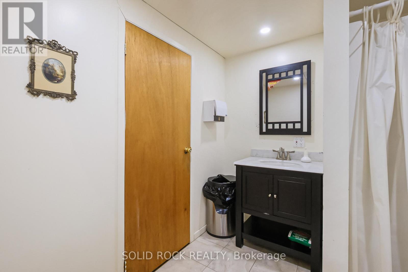 23 - 1010 Polytek Street, Ottawa, Ontario  K1J 9H9 - Photo 24 - X12138455