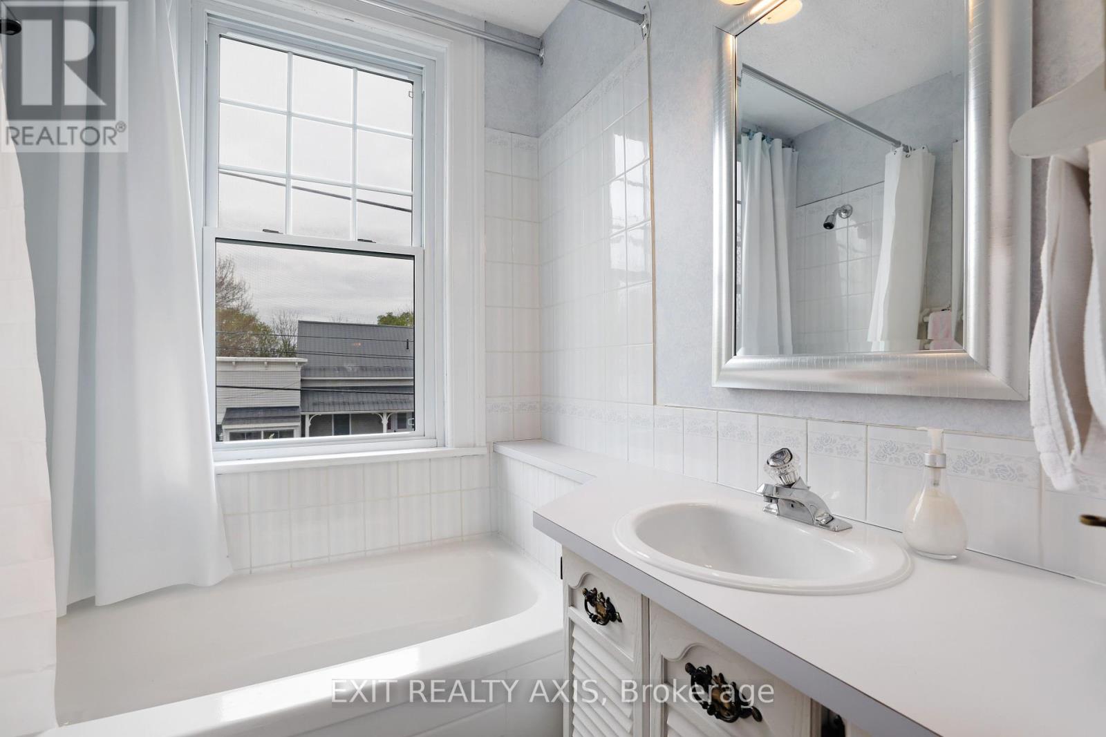 34 Church Street, Westport, Ontario  K0G 1X0 - Photo 44 - X12138458
