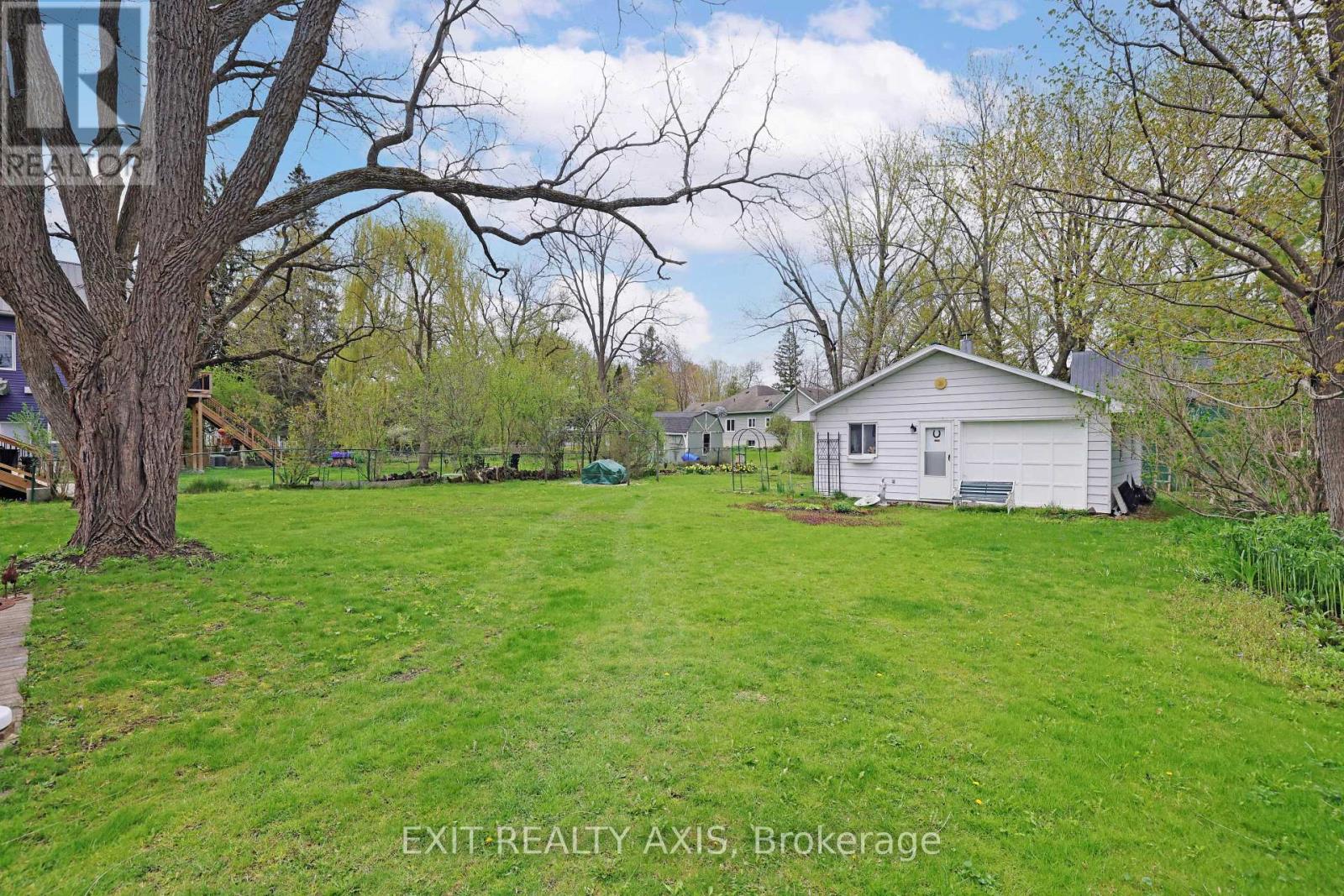 34 Church Street, Westport, Ontario  K0G 1X0 - Photo 46 - X12138458