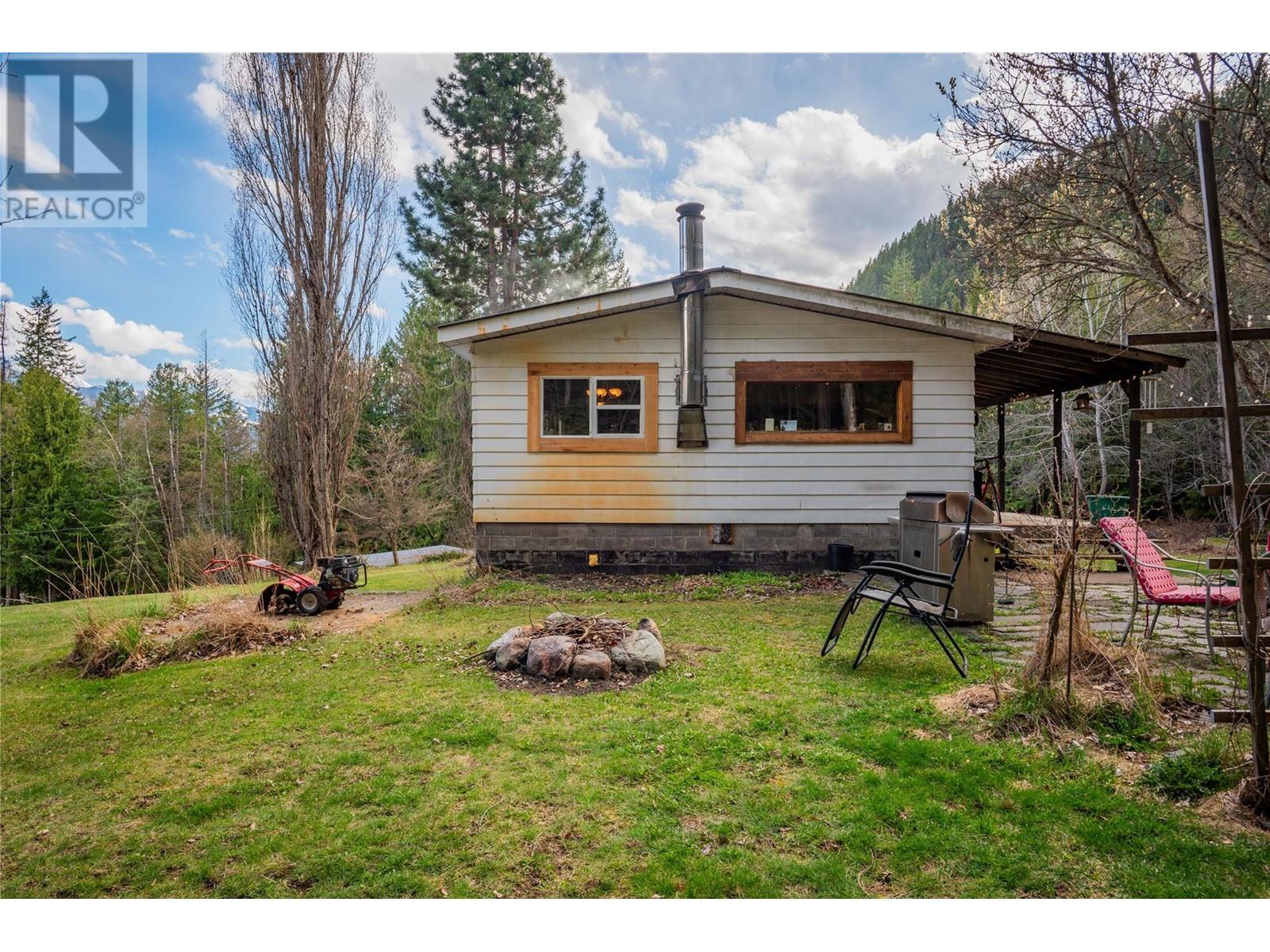 9351 31 Highway, Kaslo, British Columbia  V0G 1M0 - Photo 70 - 10344223