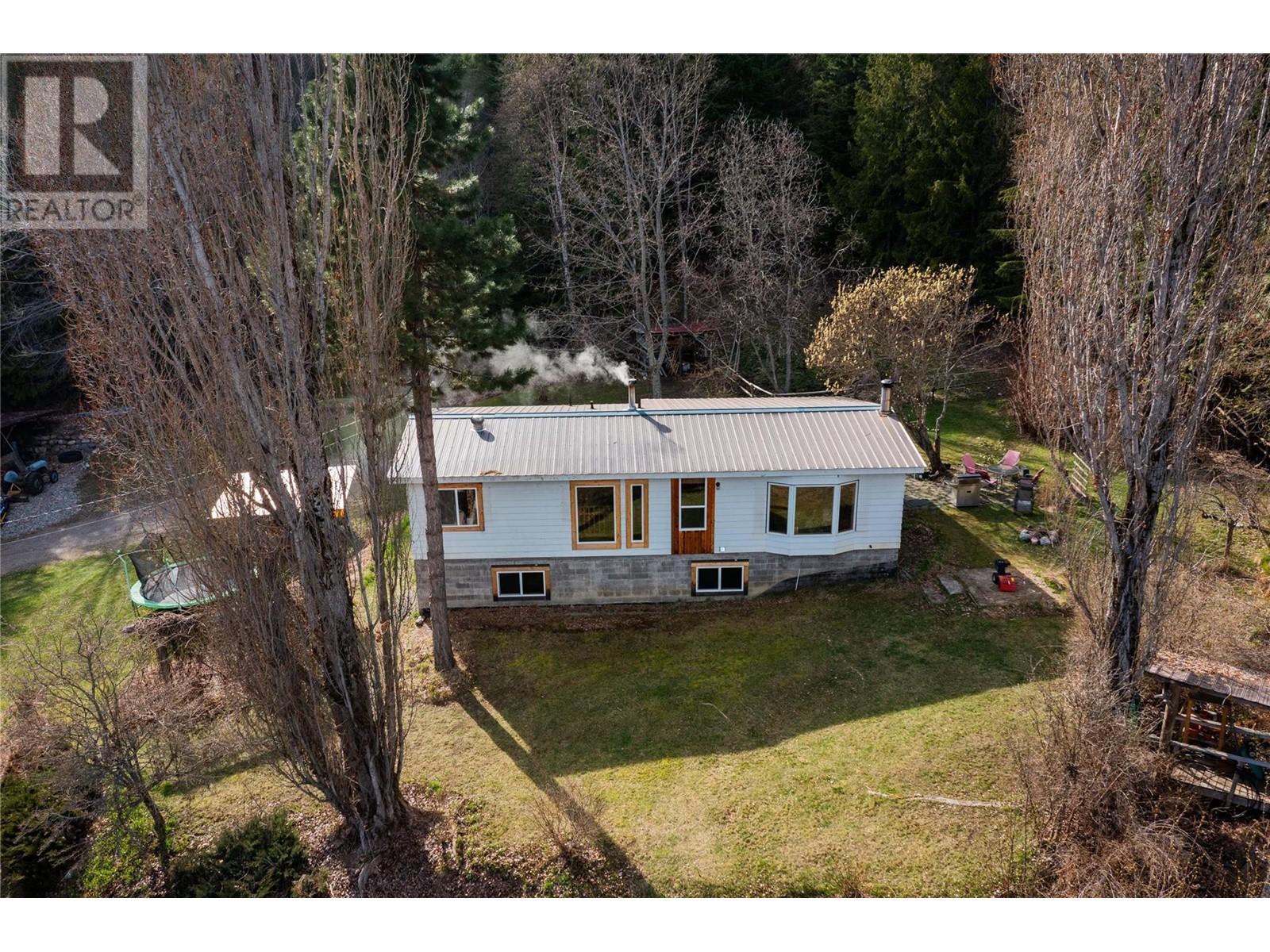 9351 31 Highway, Kaslo, British Columbia  V0G 1M0 - Photo 6 - 10344223