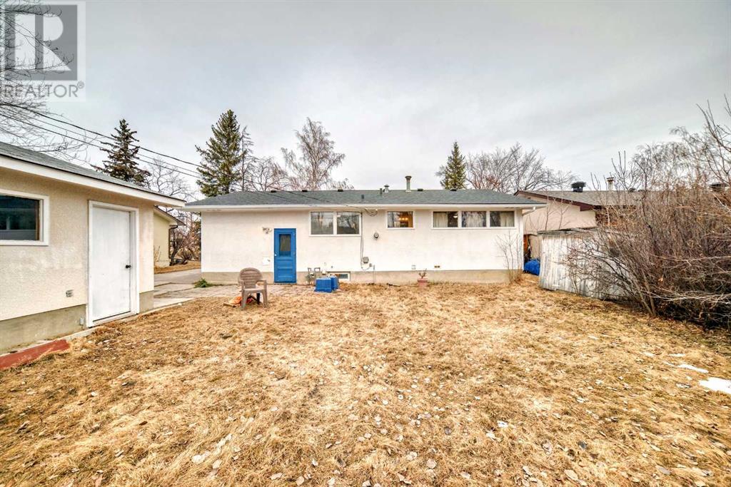 2220 Longridge Drive Sw, Calgary, Alberta  T3E 5N6 - Photo 12 - A2213888