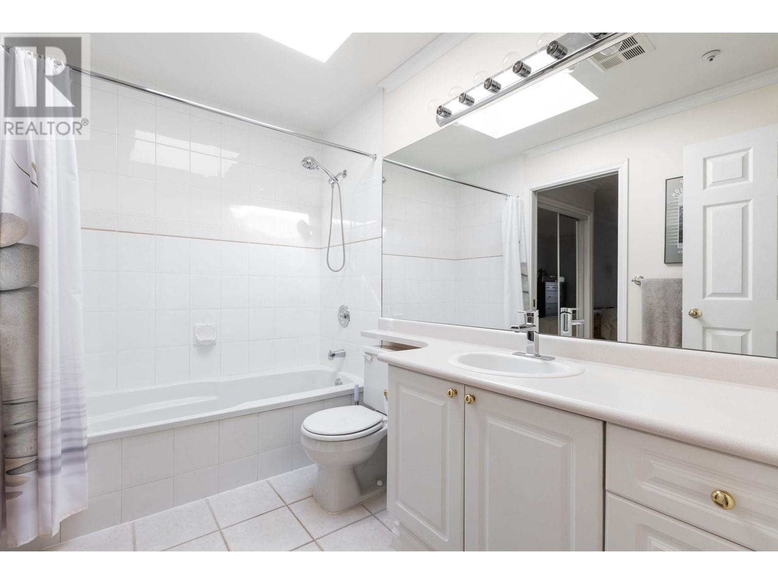 401 128 W 8th Street, North Vancouver, British Columbia  V7M 3M1 - Photo 21 - R3000167