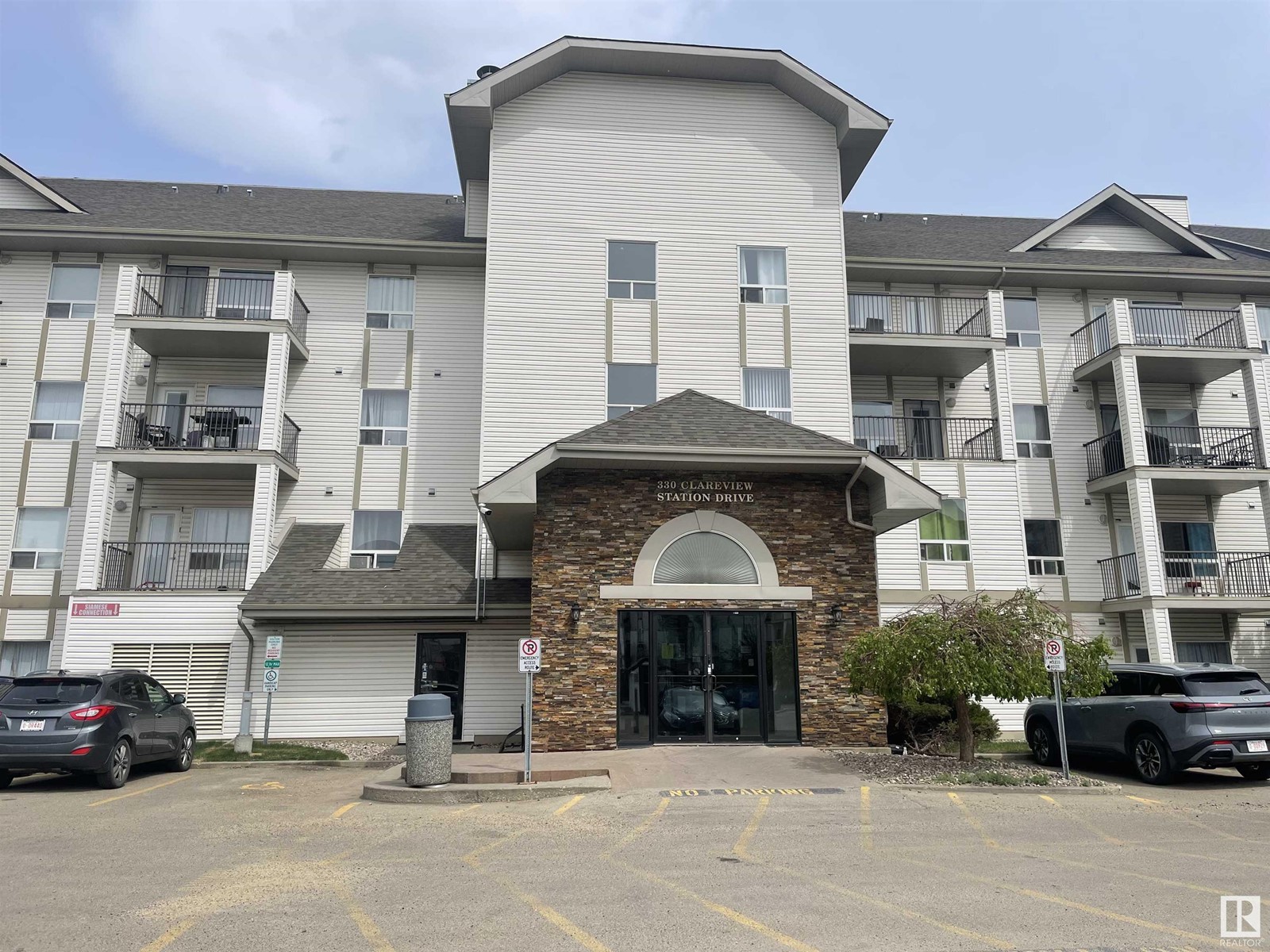 Property at #1211 330 CLAREVIEW STATION DR NW image 1