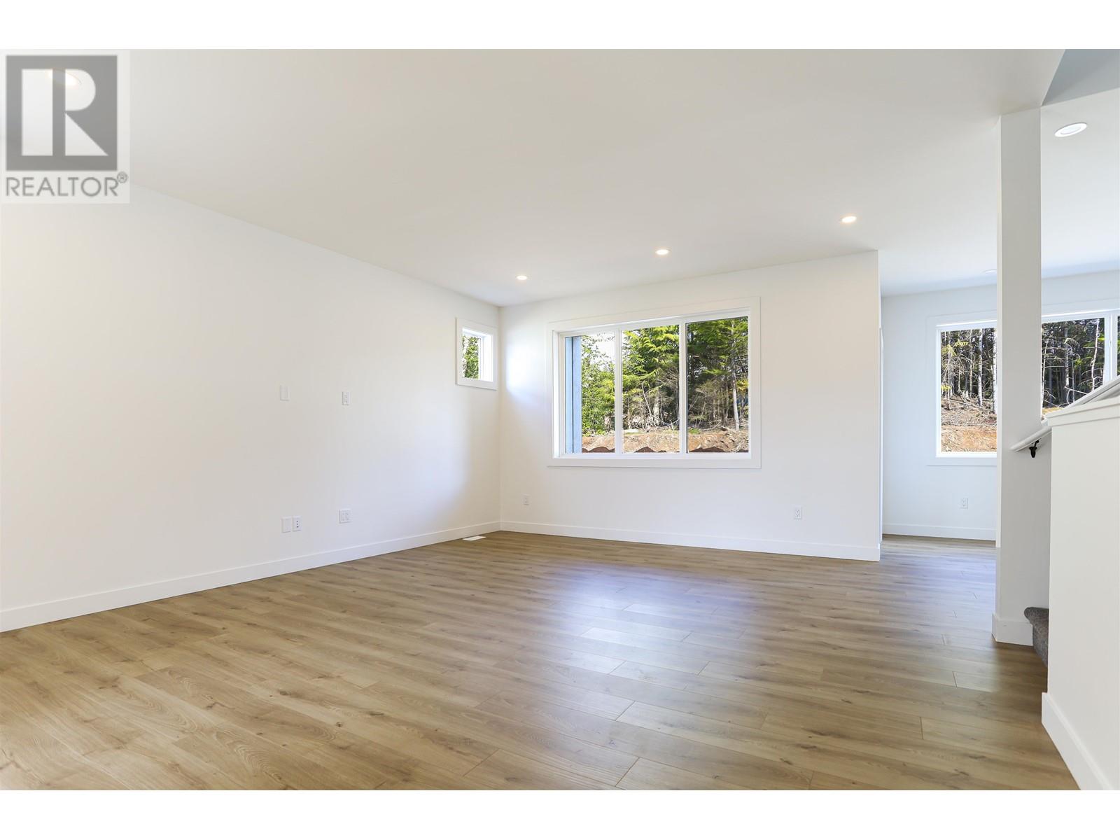 Property at 169 WAKITA STREET image 5