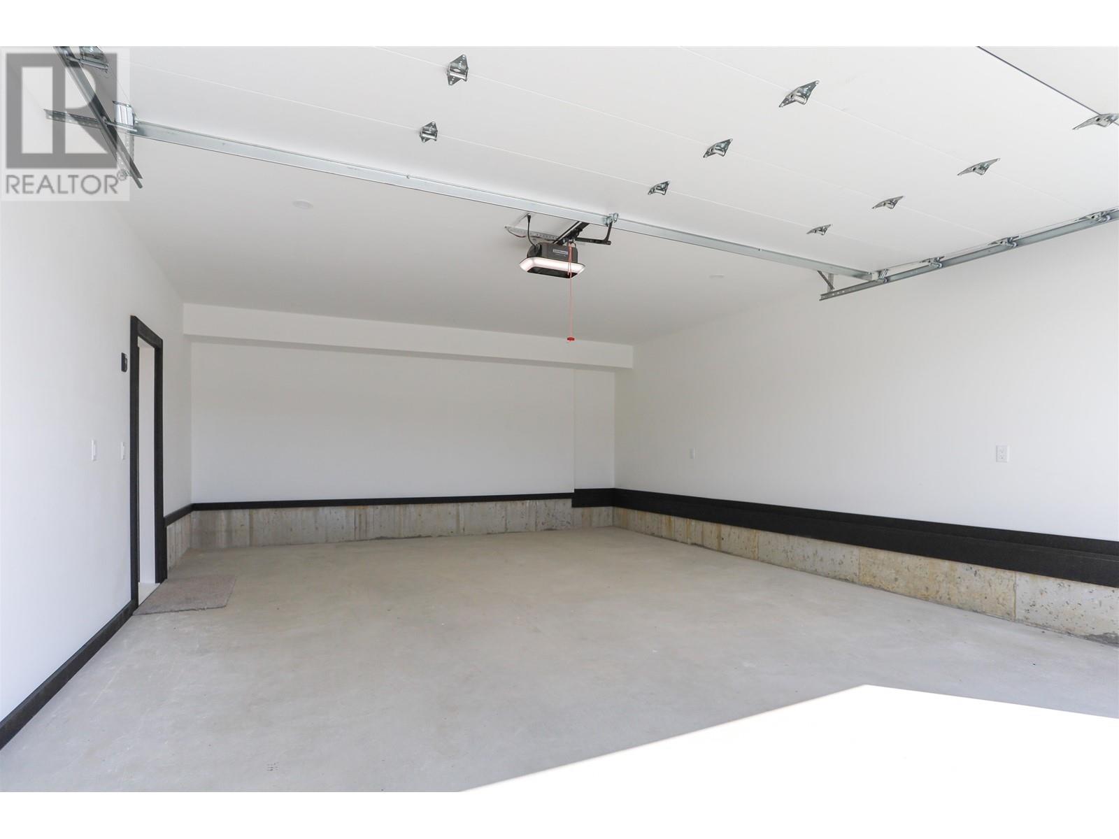 Property at 169 WAKITA STREET image 3