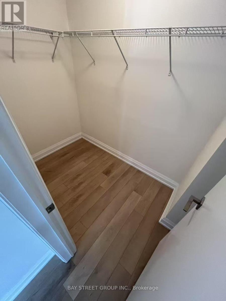 Th2 - 4050 Parkside Village Drive, Mississauga, Ontario  L5B 0K2 - Photo 7 - W12107368