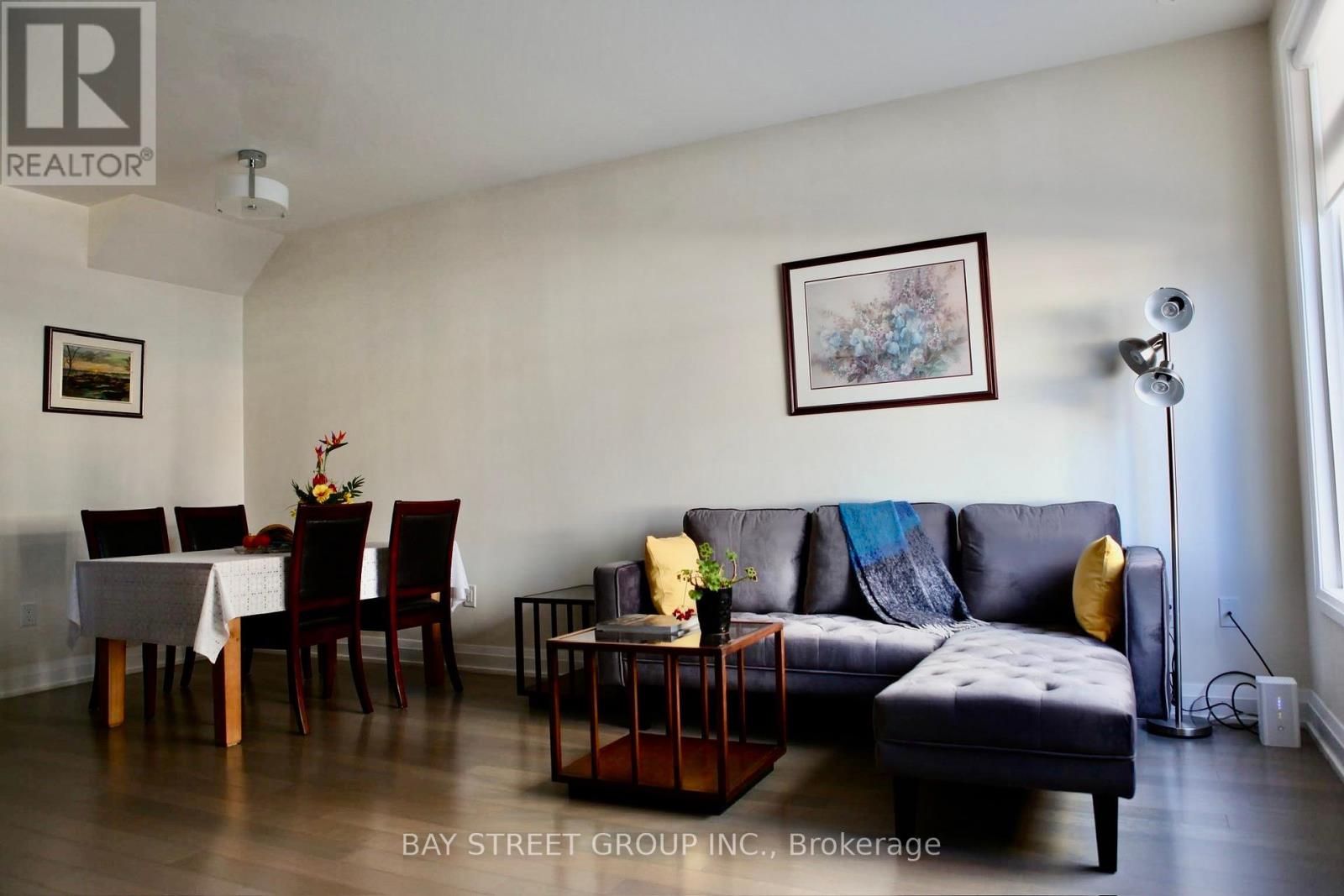Th2 - 4050 Parkside Village Drive, Mississauga, Ontario  L5B 0K2 - Photo 3 - W12107368