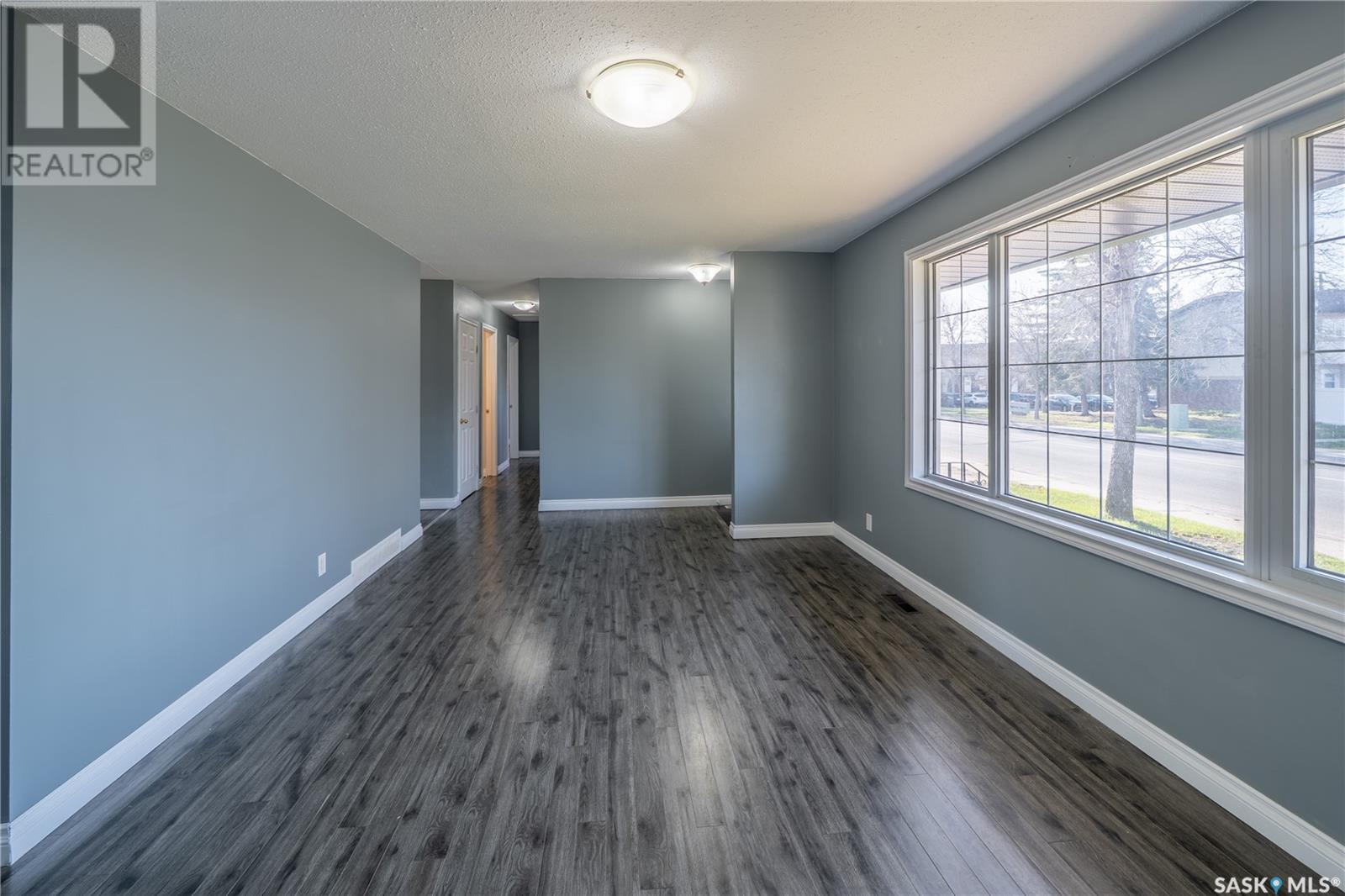 647 Sangster Boulevard, Regina, Saskatchewan  S4R 7N5 - Photo 4 - SK005221