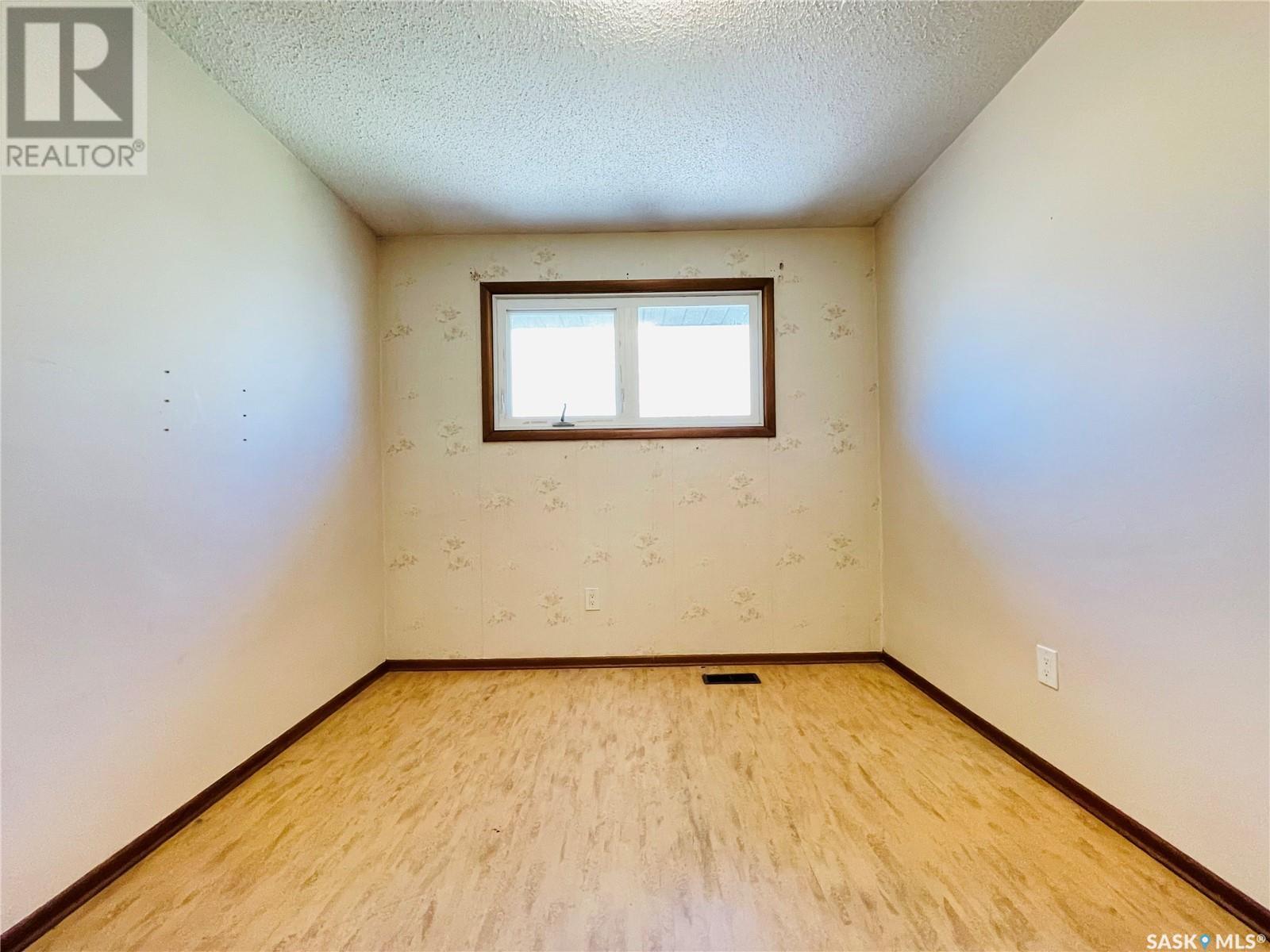 4306 Castle Road, Regina, Saskatchewan  S4S 4W3 - Photo 19 - SK004965