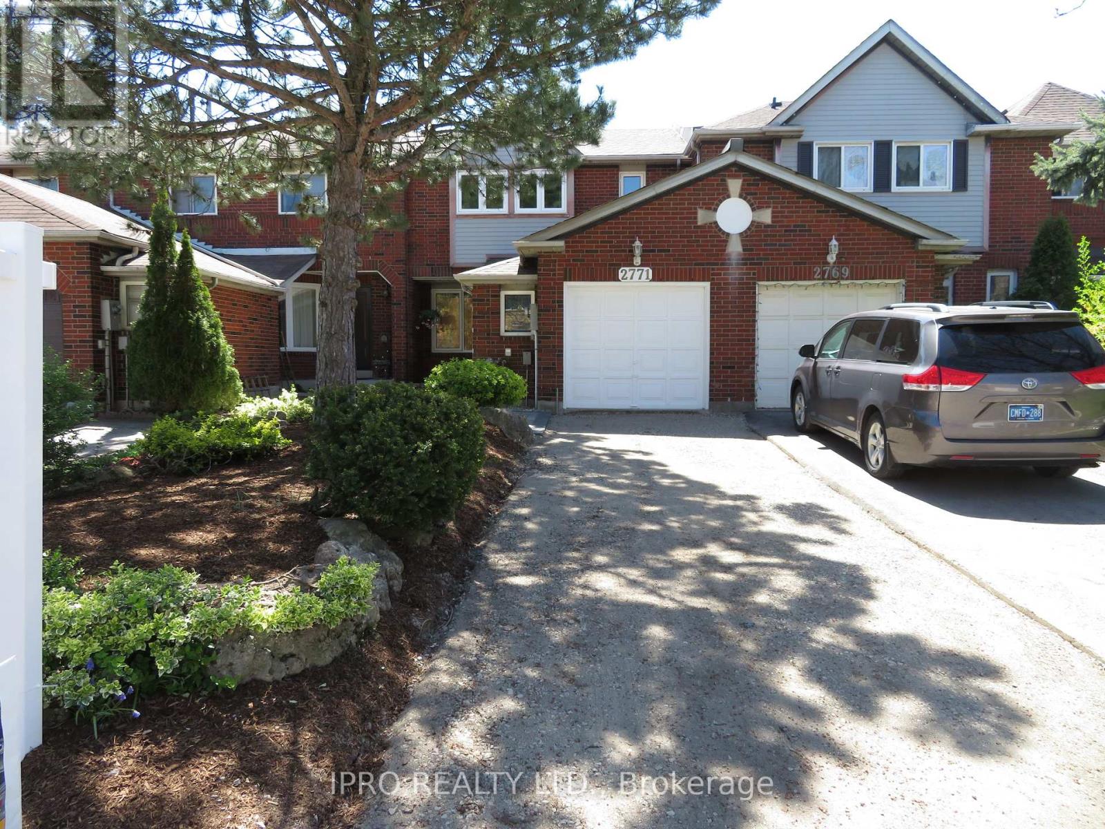 Property at 2771 LINDHOLM CRESCENT image 2