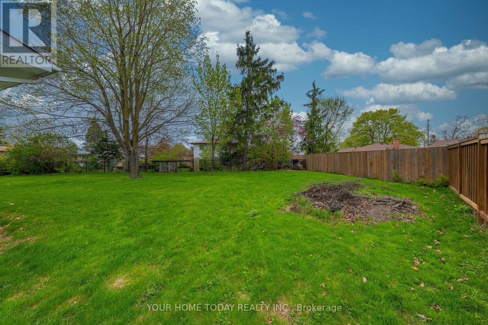 20 Airedale Court, Halton Hills, Ontario  L7G 1G2 - Photo 42 - W12137801
