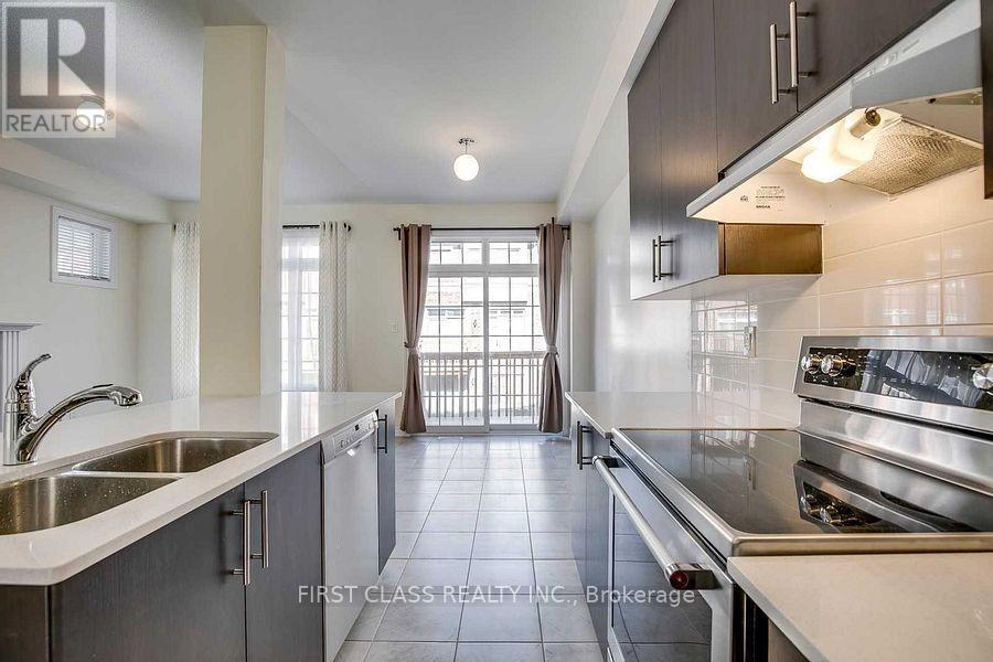 126 Farooq Boulevard, Vaughan, Ontario  L4L 1A6 - Photo 5 - N11951486