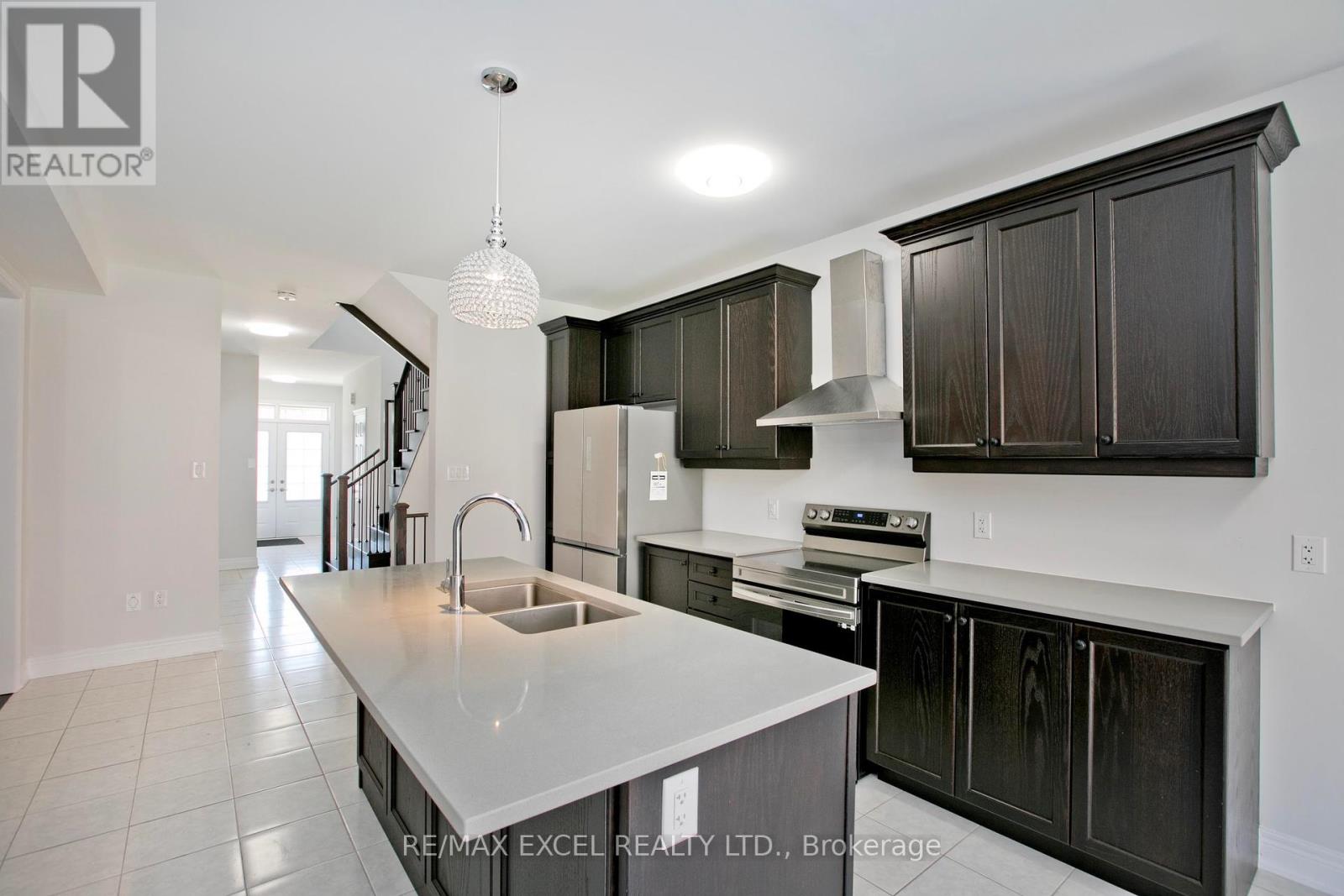 4 Yarl Drive, Markham, Ontario  L3S 0G3 - Photo 18 - N12138260
