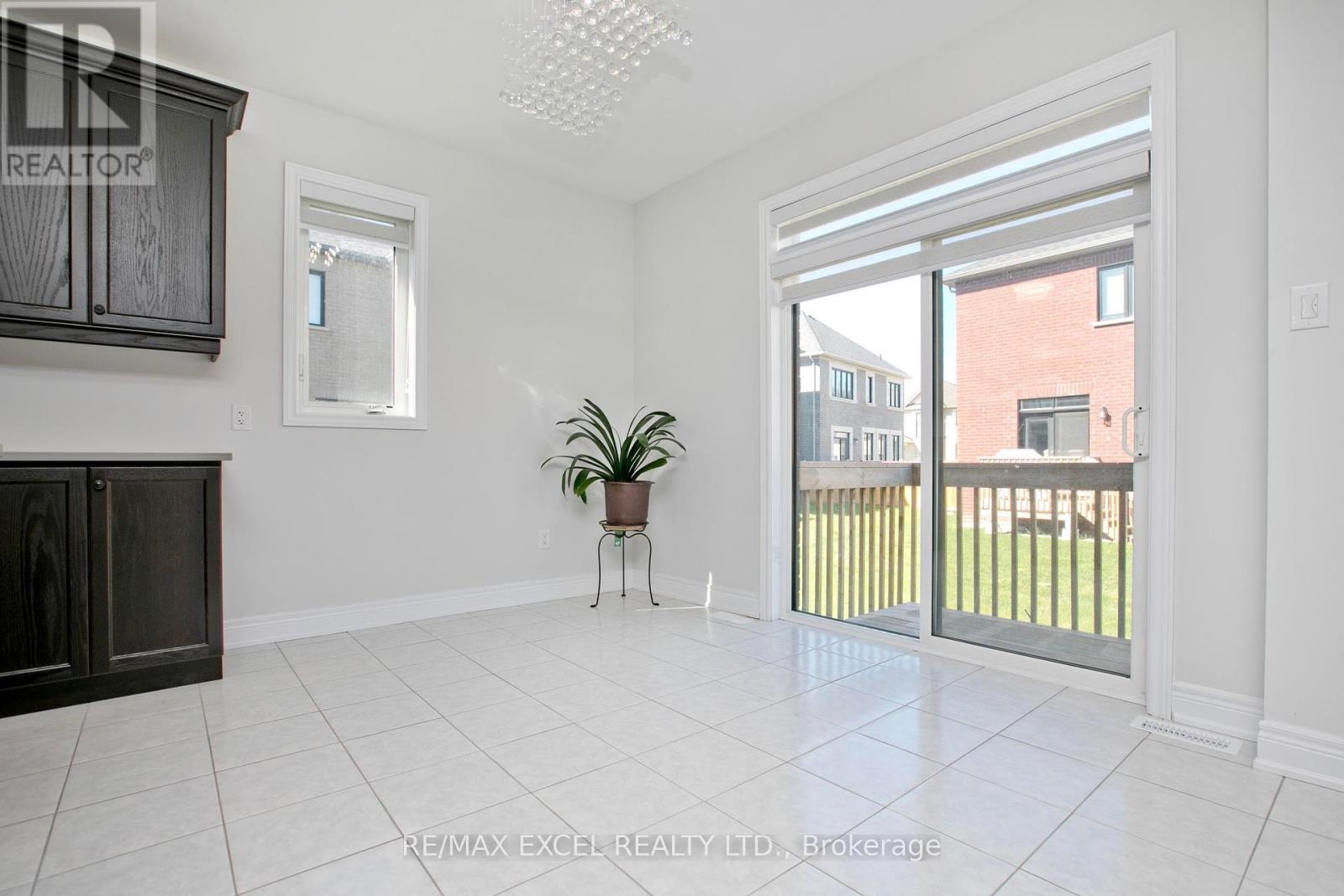 4 Yarl Drive, Markham, Ontario  L3S 0G3 - Photo 14 - N12138260