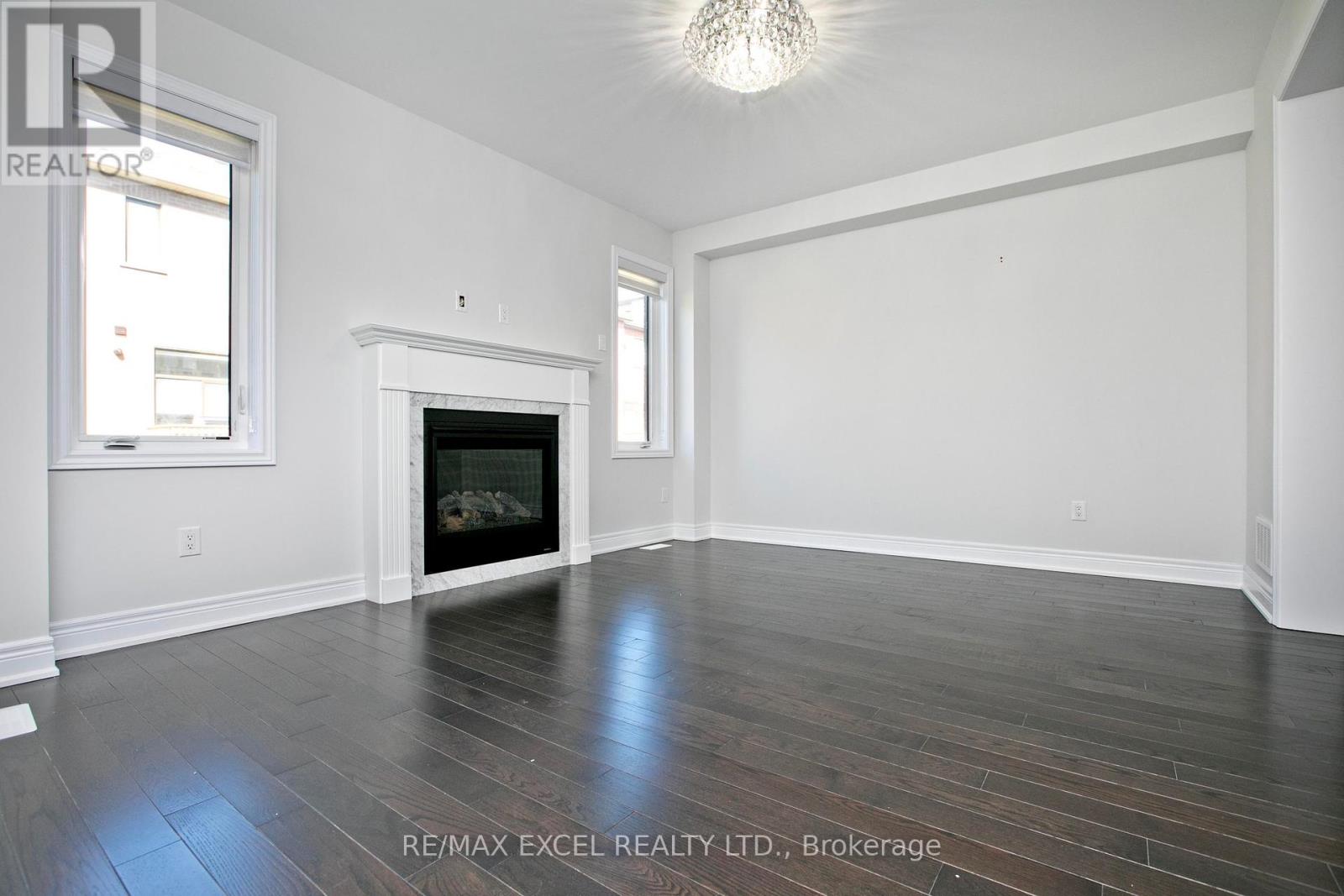 4 Yarl Drive, Markham, Ontario  L3S 0G3 - Photo 7 - N12138260