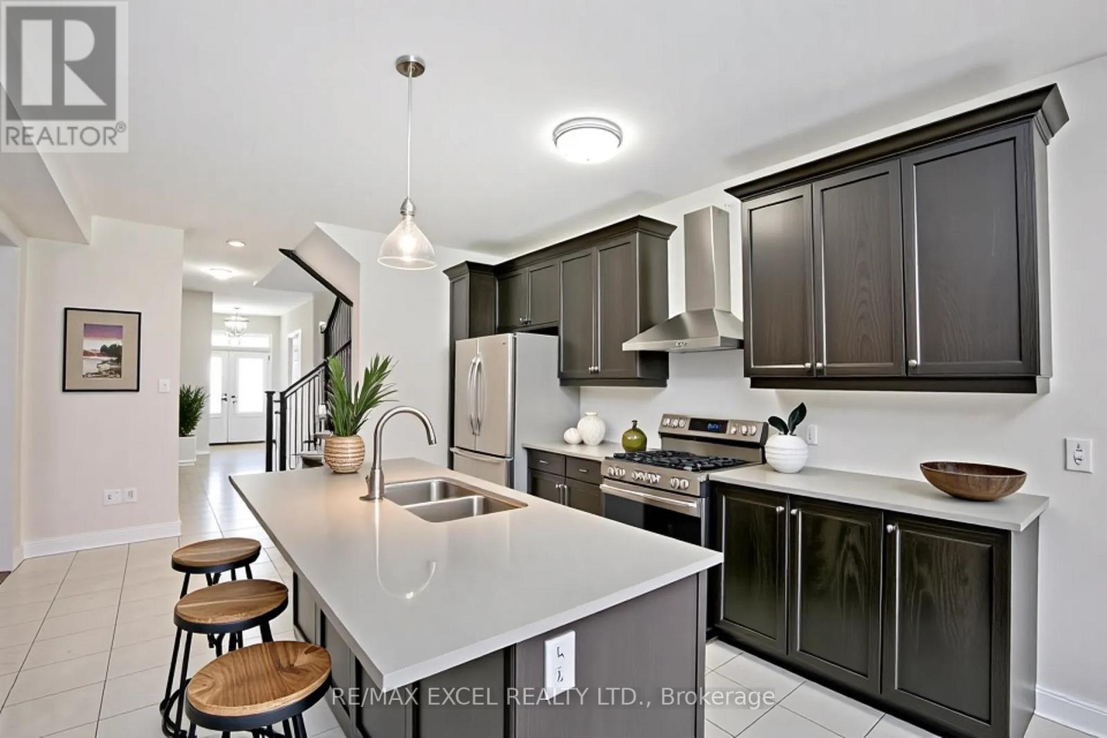 4 Yarl Drive, Markham, Ontario  L3S 0G3 - Photo 17 - N12138260