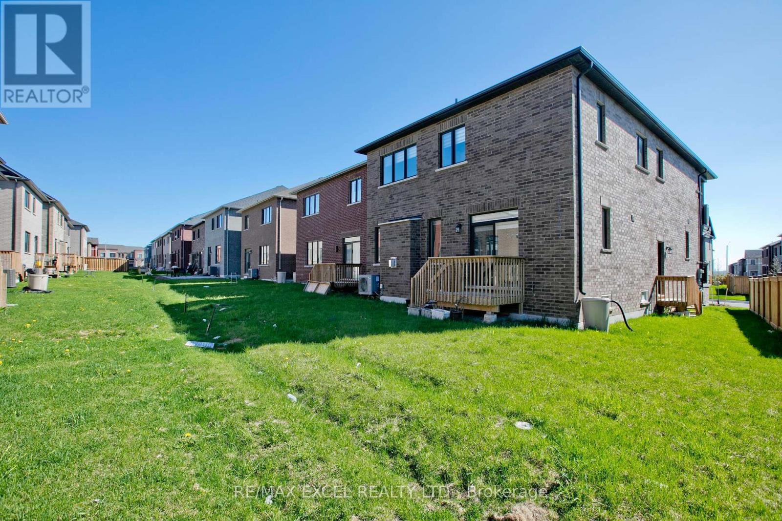 4 Yarl Drive, Markham, Ontario  L3S 0G3 - Photo 43 - N12138260