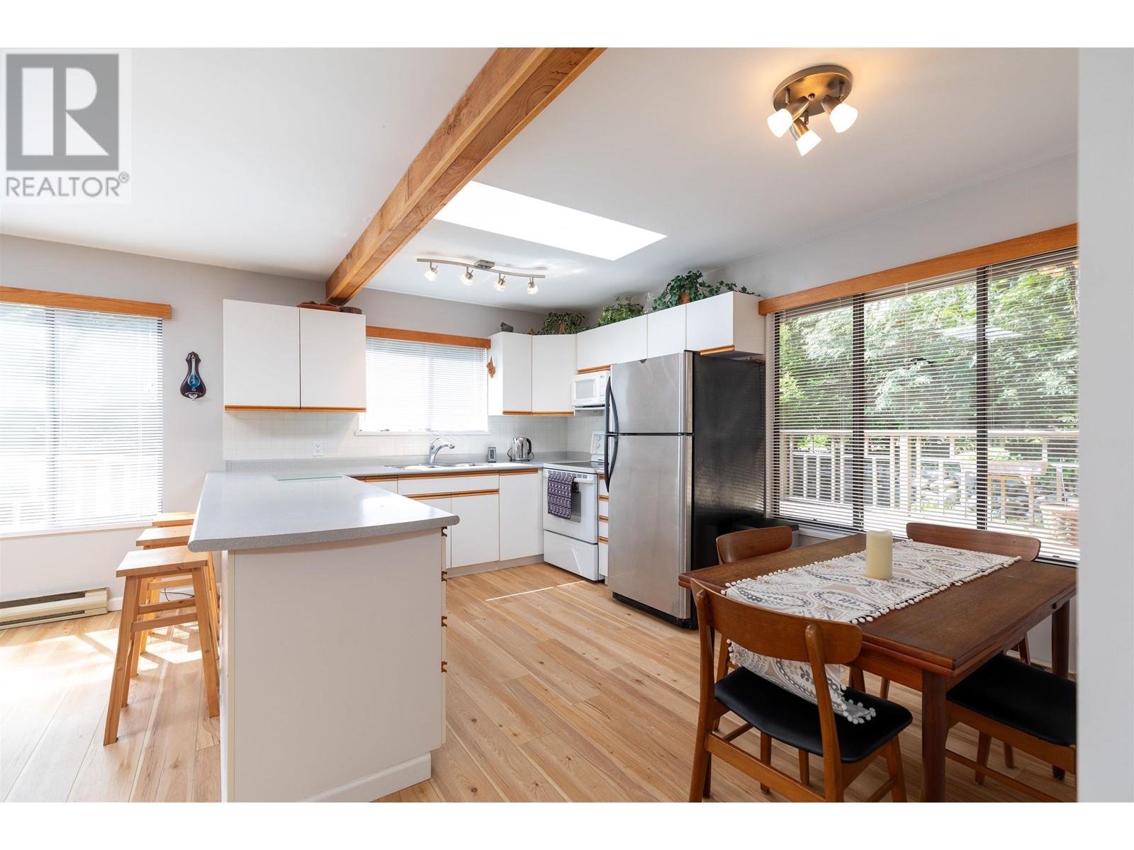 350 Oak Avenue, Keats Island, British Columbia  V0N 1V0 - Photo 10 - R3000960