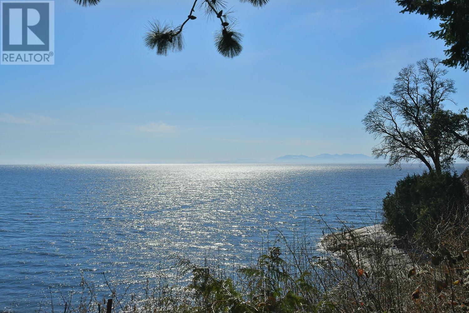 667 Franklin Road, Gibsons, British Columbia  V0N 1V8 - Photo 12 - R3000966