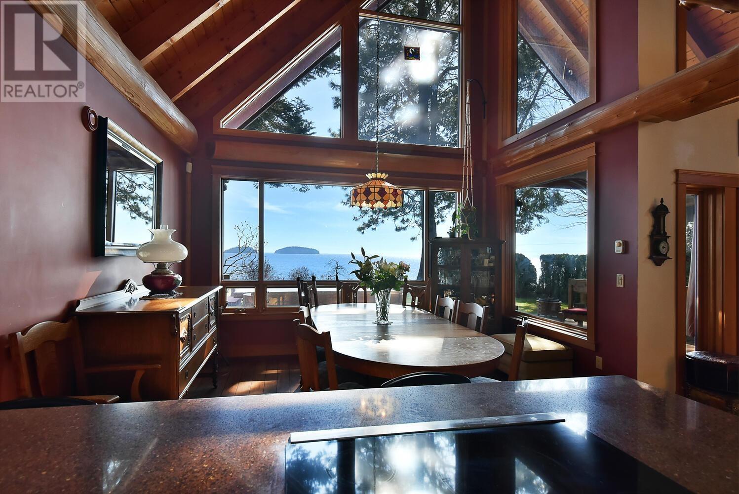 667 Franklin Road, Gibsons, British Columbia  V0N 1V8 - Photo 15 - R3000966