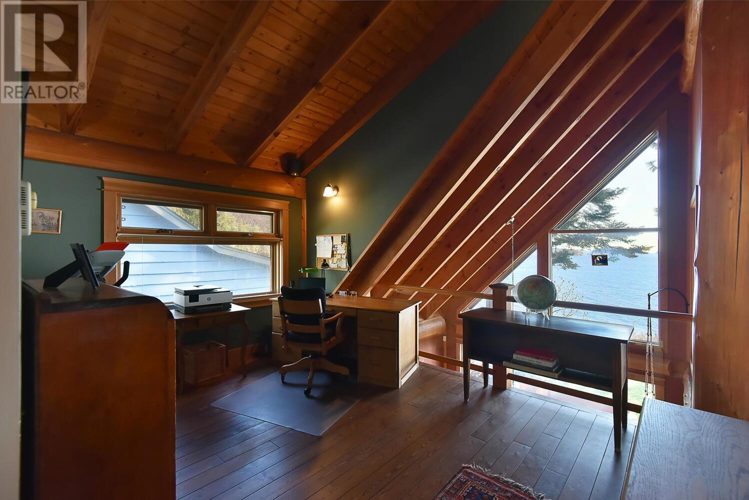667 Franklin Road, Gibsons, British Columbia  V0N 1V8 - Photo 24 - R3000966